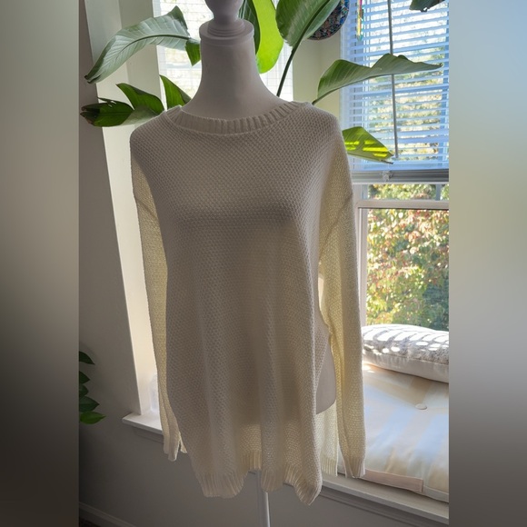 Amazon Essentials Cream Crew Neck Sweater - Picture 1 of 5